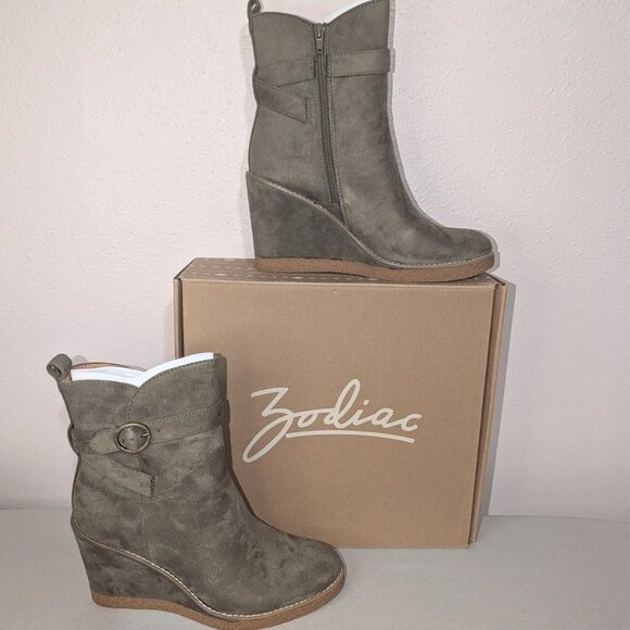 Zodiac Shoes - ZODIAC Womens Ina Wedge Buckle Ankle Bootie Olive Green Microfiber 9.5 M